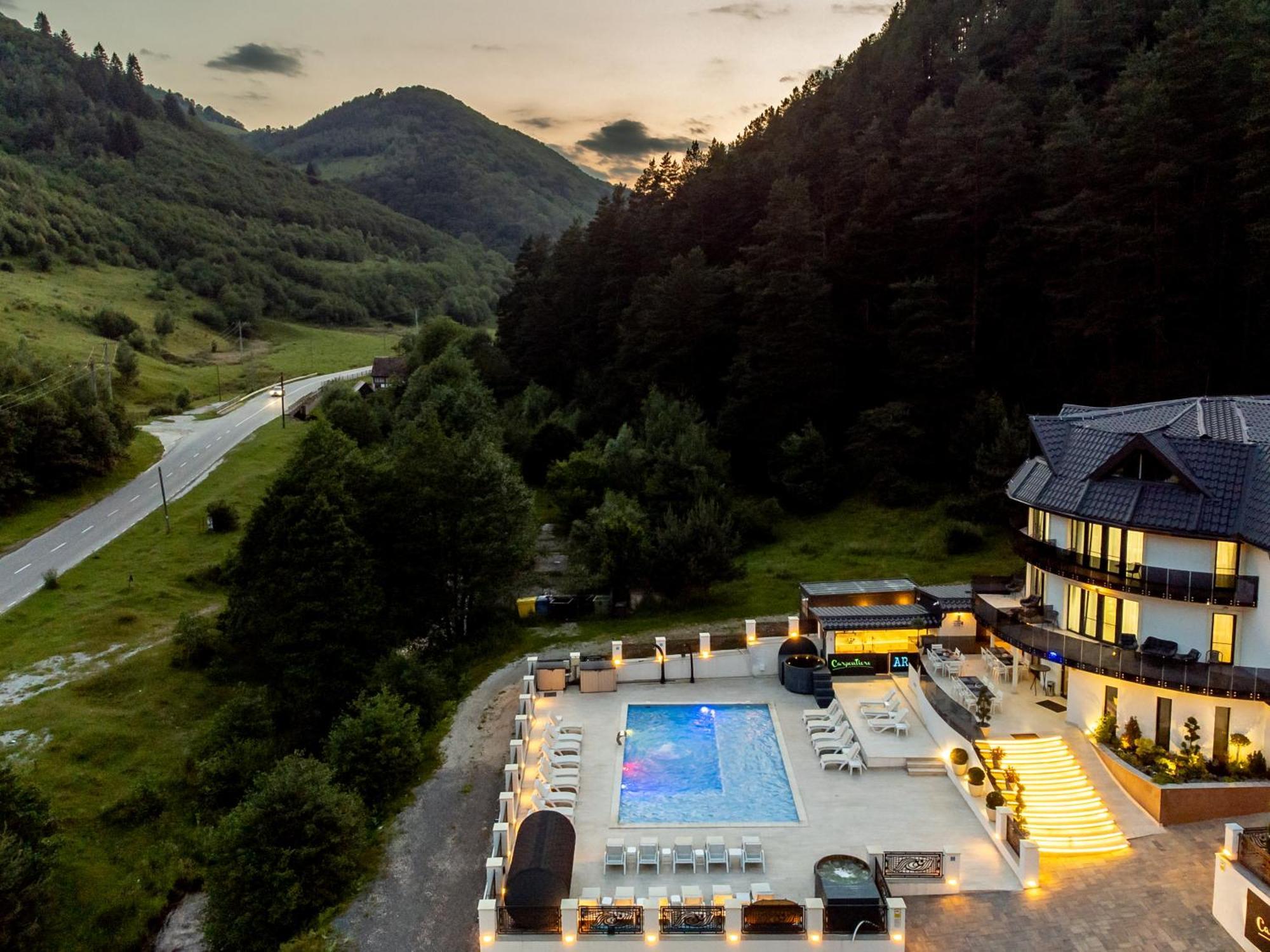 Carpentiere Arena Hotel Rasinari Exterior photo