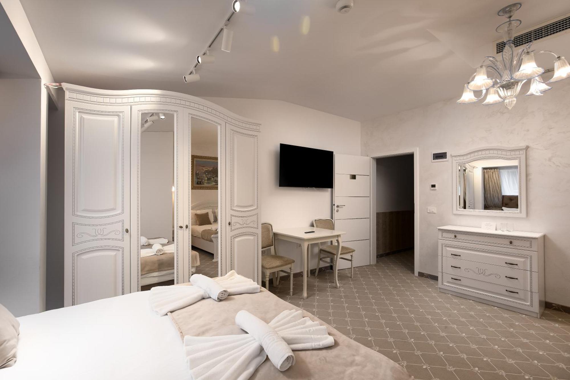 Carpentiere Arena Hotel Rasinari Exterior photo