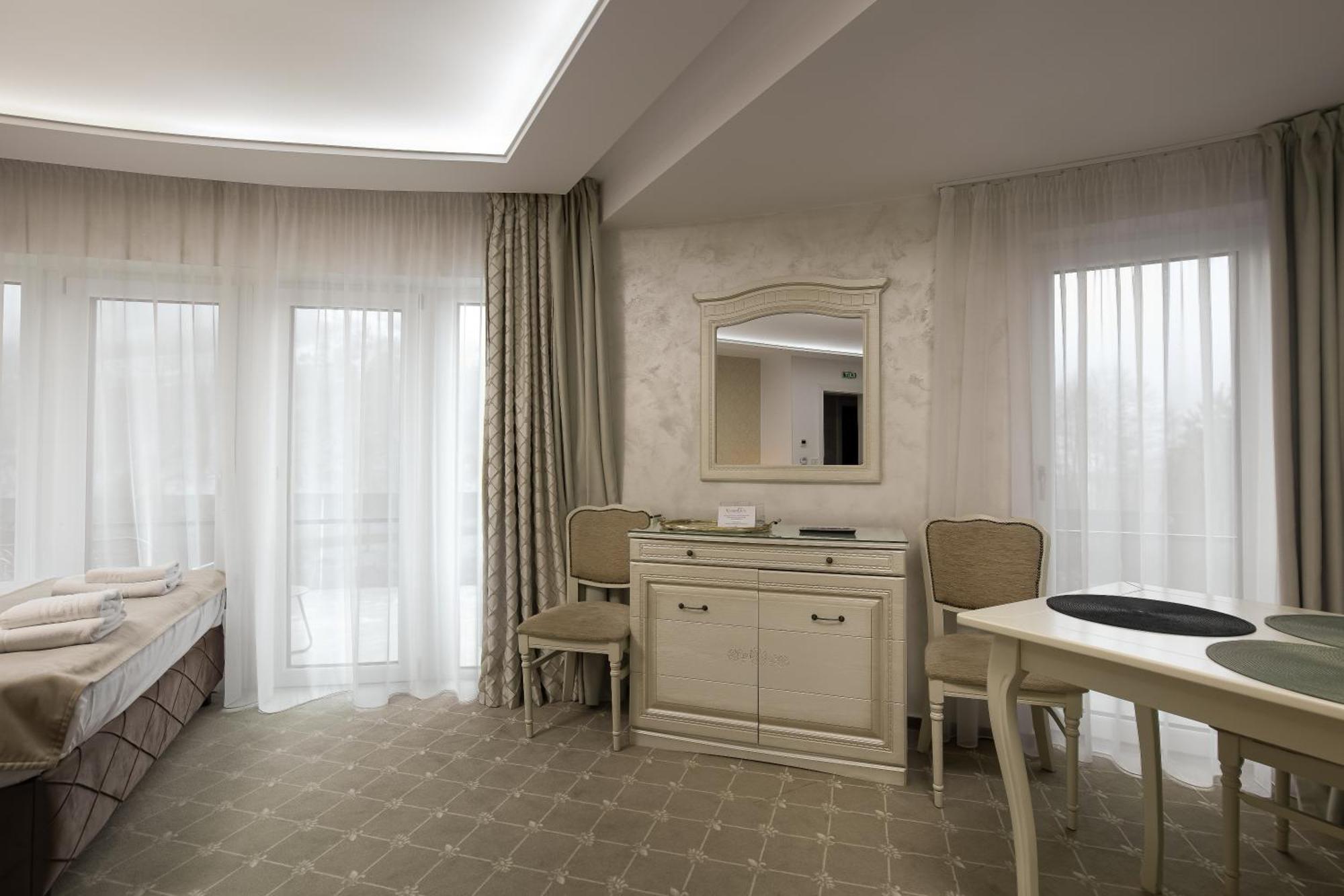 Carpentiere Arena Hotel Rasinari Exterior photo