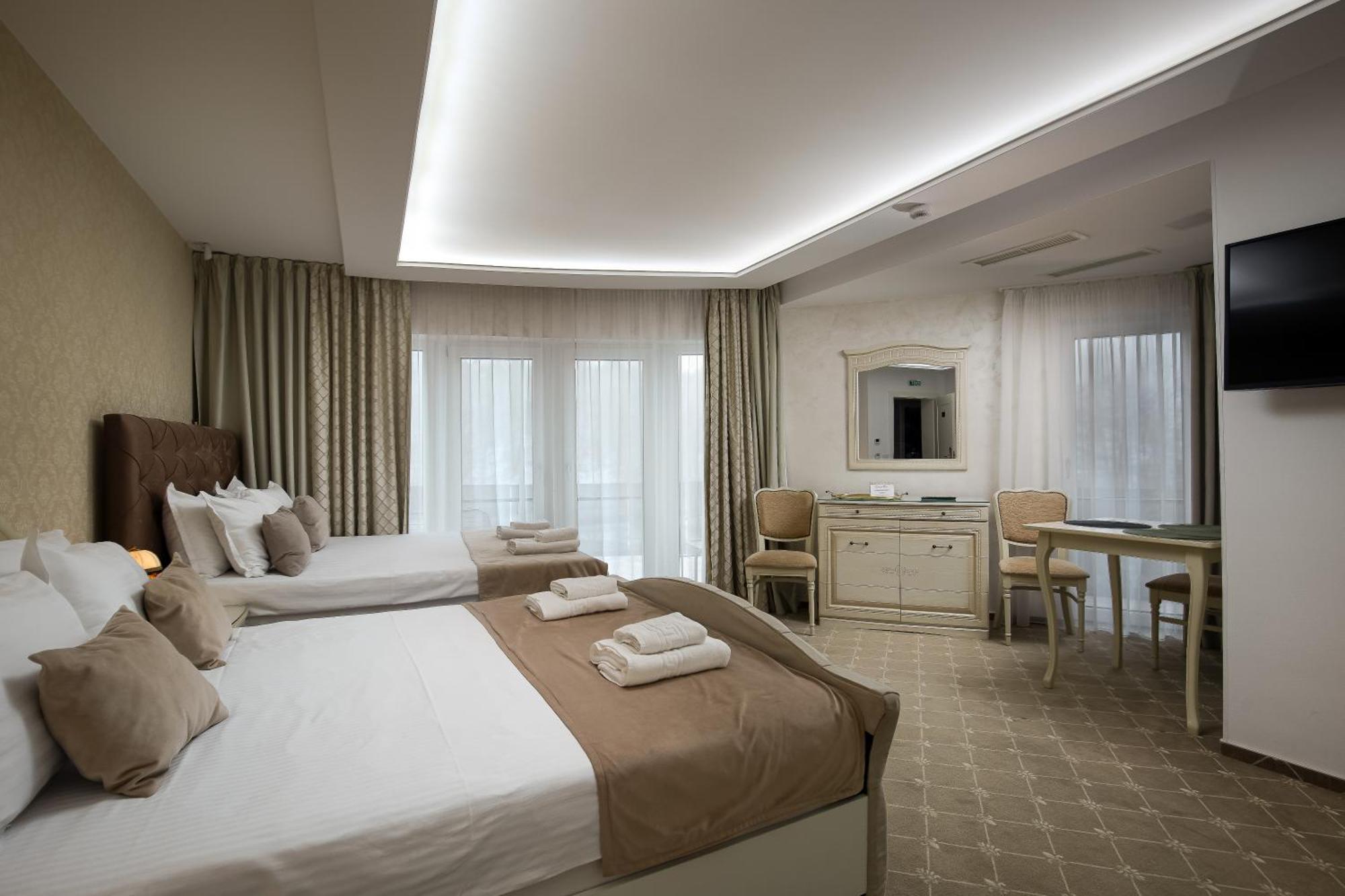 Carpentiere Arena Hotel Rasinari Exterior photo